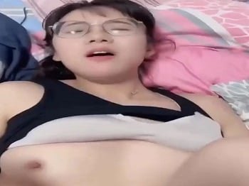 วัยรุ่นกำลังมองหาความปรารถนาอย่างแรงกล้าที่จะเต้น