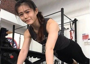 Sex Eva Elfie แสดงทักษะ blowjob ที่ร้อนแรงมาก