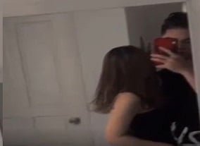 ไปบ้านของคุณเพื่อเฉลิมฉลองภรรยาของคุณเพื่อนวด