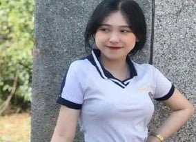 เจ้านายเห็นพนักงานใหม่ที่สวยงามเปิดเผยธรรมชาติที่ตระหนี่ทันที