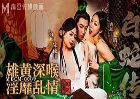 คนหนุ่มสาวเกลี้ยกล่อมพี่สาวทั้งสองอย่างภาคภูมิใจ